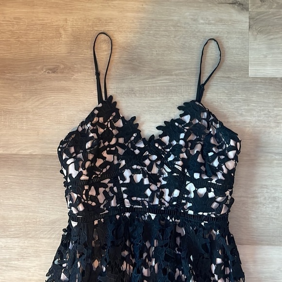 AQUA Black Illusion Crochet Lace Corset Bodice Midi Party Dress M - Picture 3 of 9